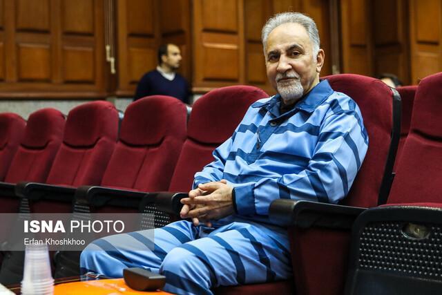 محمدعلی نجفی: باید گوشه چشمی هم به دادگاه عدل الهی داشته باشیم